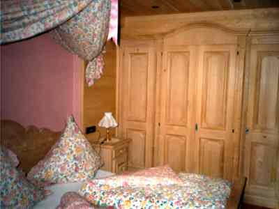 Schlafzimmer / Bauernrose