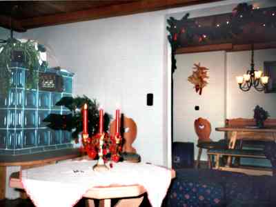 Kachelofen und E&szlig;zimmer "Zur Traube"